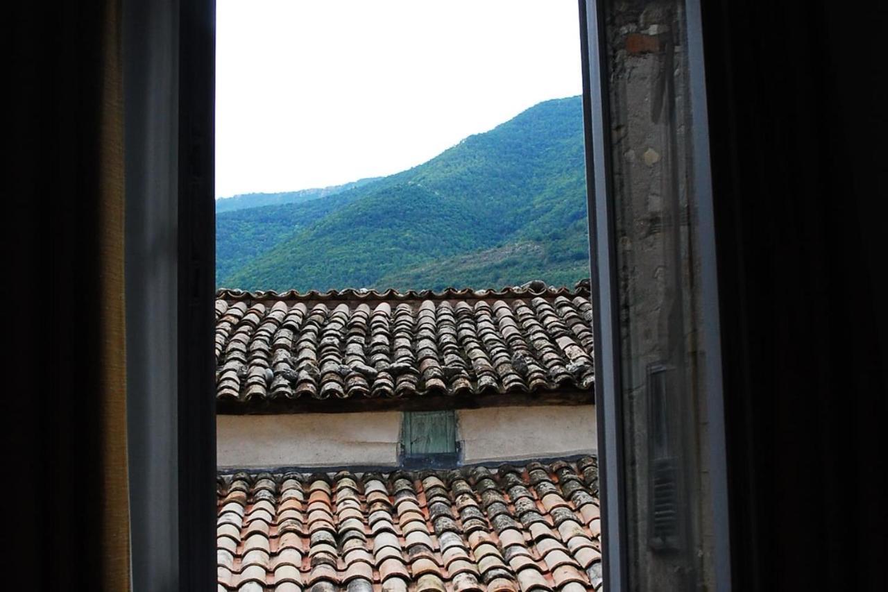 Les Gites D'Intervalles Entrevaux Exterior foto